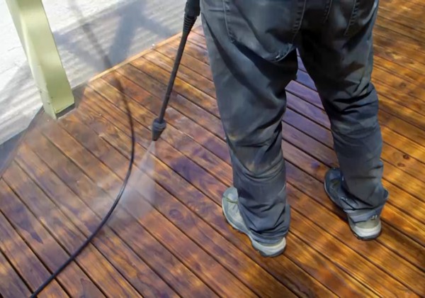 STEP 4: Washing the deck